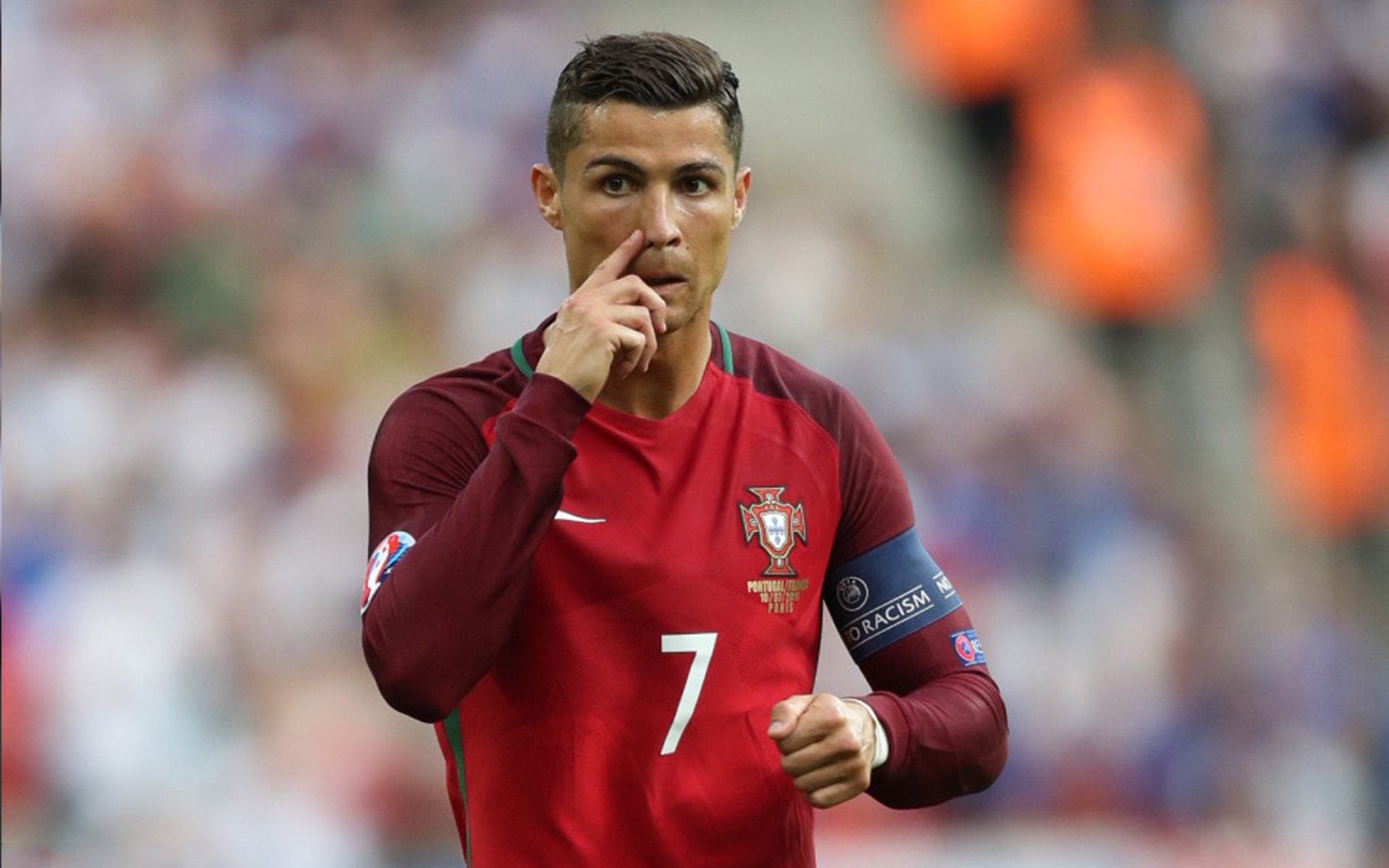 那些夺冠夜里的“激动人心”故事，夺冠中让人感动的细节