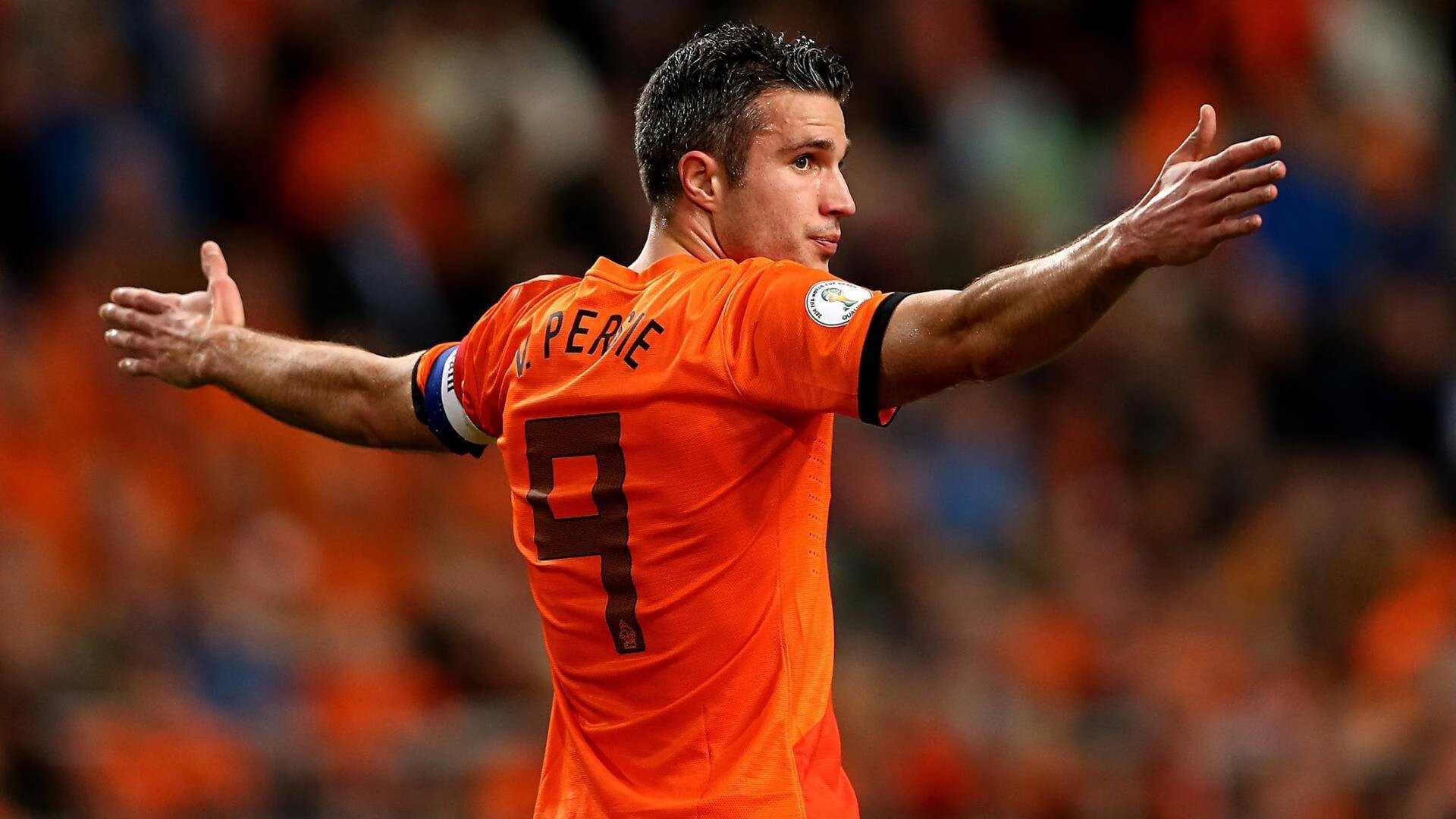 意甲尘埃落定：尤文在补时2-1险胜拉齐奥，榜首之争持续升温，尤文提前2轮意甲夺冠